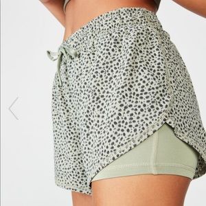 NWT Move Jogger Short